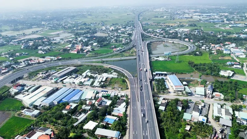 Tăng “chỉ số dân tin” bằng sản phẩm cụ thể