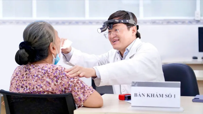 Sau 1 tuần triển khai “nới” quyền lợi BHYT trái tuyến: Người bệnh mừng, bệnh viện nỗ lực đáp ứng
