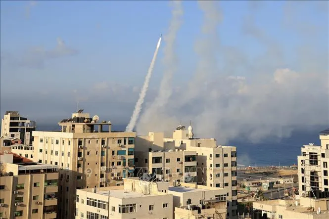 Xung đột Hamas-Israel: Đại sứ quán Việt Nam tại Israel kêu gọi thành lập các tổ nhóm hỗ trợ cộng đồng