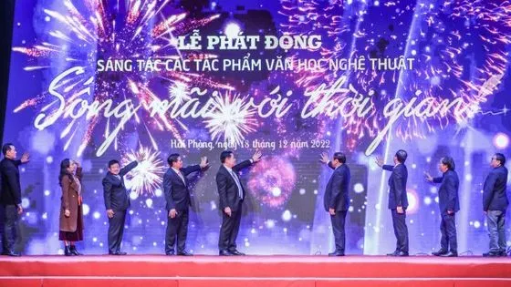 Trại sáng tác Sống mãi với thời gian năm 2023