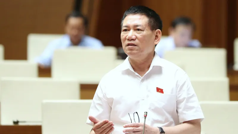Podcast bản tin trưa 6-11: Từ năm 2021 đến 9-2023: Bảo hiểm chi trả gần 2.300 tỷ đồng cho tai nạn xe gắn máy
