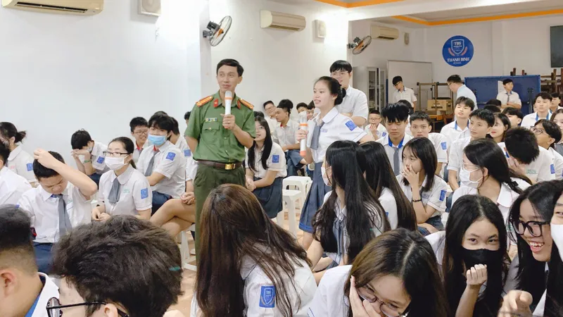 Quận đoàn quận Tân Bình tích cực hưởng ứng Ngày Pháp luật Việt Nam