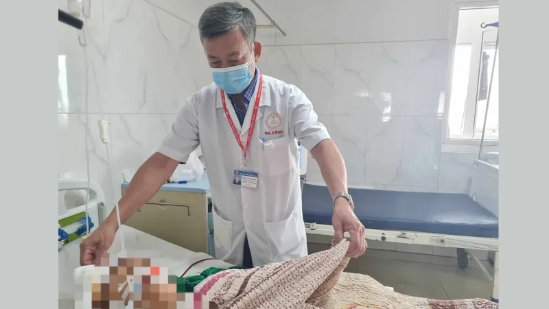 Một học sinh bị đạn bắn vào đầu
