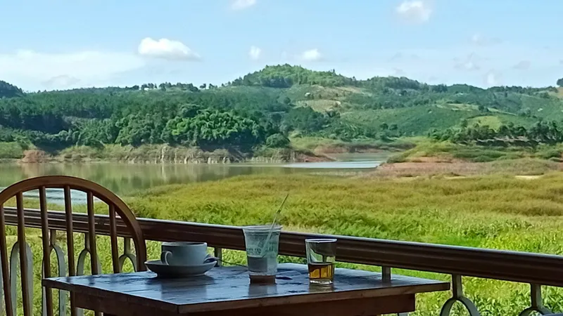 Chúng ta ngày càng ít hạnh phúc?