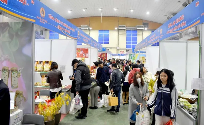 Hỗ trợ không khéo thành mắc nợ