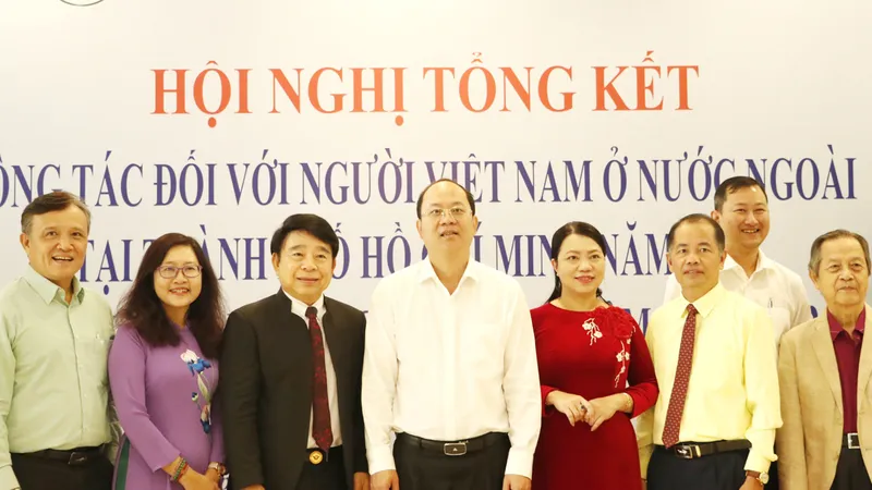 Thu hút nguồn lực kiều bào