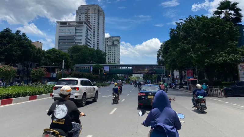 Nắng nóng đang trở lại Hà Nội