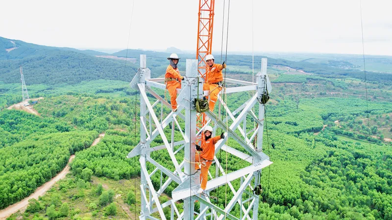 Chạy nước rút trên công trường đường dây 500kV mạch 3