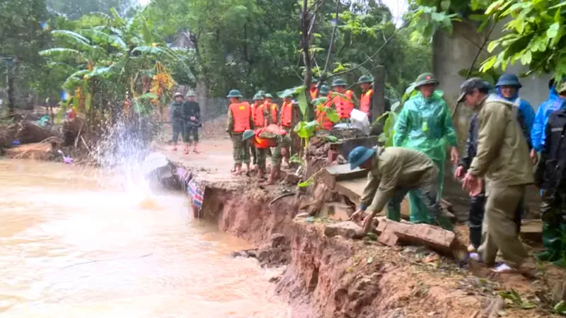 Đầu tư 14,8 tỷ đồng làm kè kiên cố