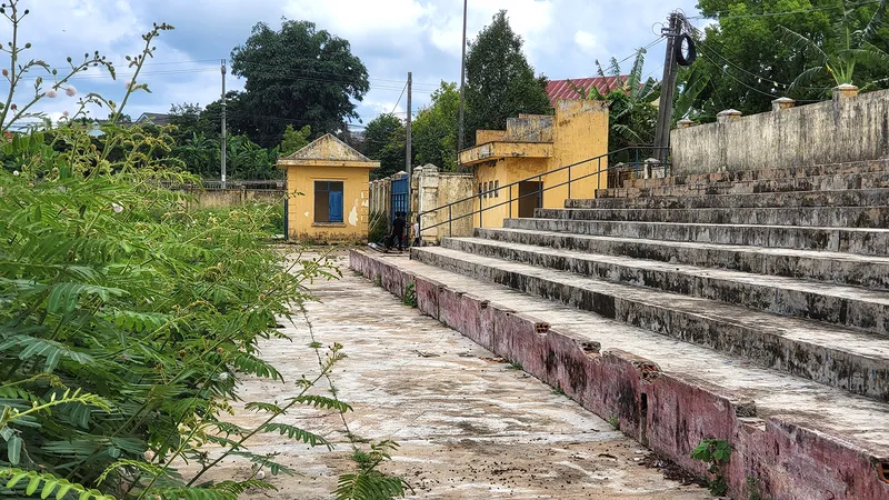 Lãng phí nhiều sân vận động ở Tây Nguyên