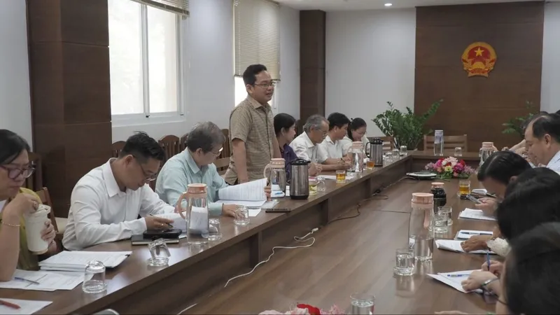 Trường học phải thuê máy tính để nâng cao chất lượng giảng dạy môn Tin học