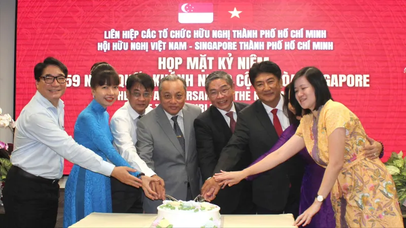Quan hệ ngoại giao nhân dân Việt Nam - Singapore không ngừng phát triển