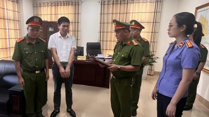 Bắt Phó Giám đốc Sở Công thương tỉnh Lai Châu