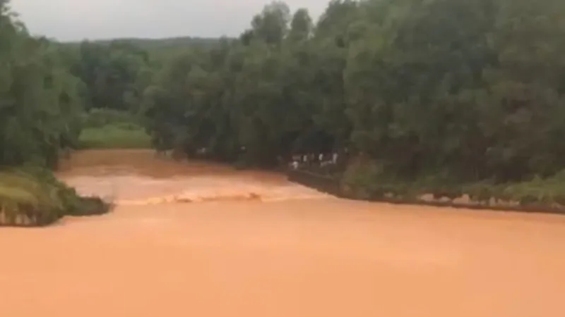 Bình Phước: Tìm thấy 1 trong 2 học sinh nghi đuối nước khi tắm đập