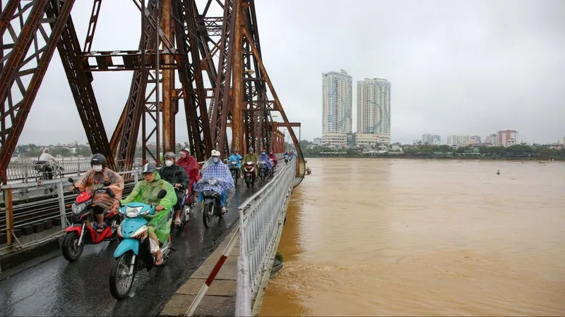Bắc bộ, Tây Nguyên, Nam bộ có mưa dông, lũ trên các sông giảm