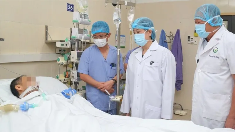 Thực hiện thành công ghép tim - gan đồng thời lần đầu tiên tại Việt Nam