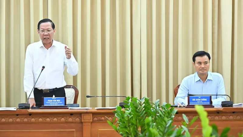 Chủ tịch UBND TPHCM yêu cầu: Bằng mọi cách phải có mặt bằng để triển khai dự án