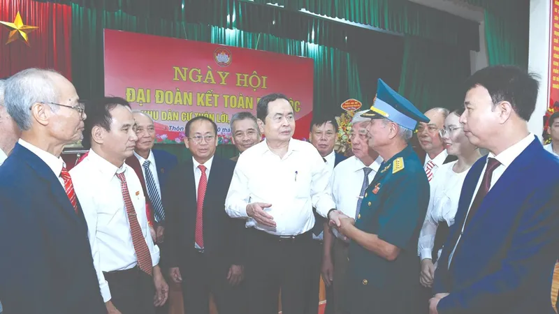 Tăng cường giám sát hoạt động của bộ máy chính quyền