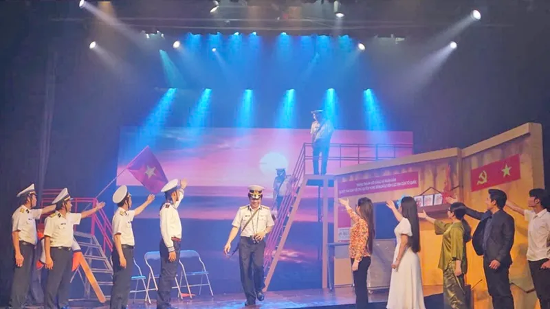 San hô đỏ - chữ tình của người lính biển