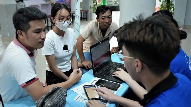 Tuyển sinh đại học năm 2025: Điều chỉnh nhiều tổ hợp môn xét tuyển