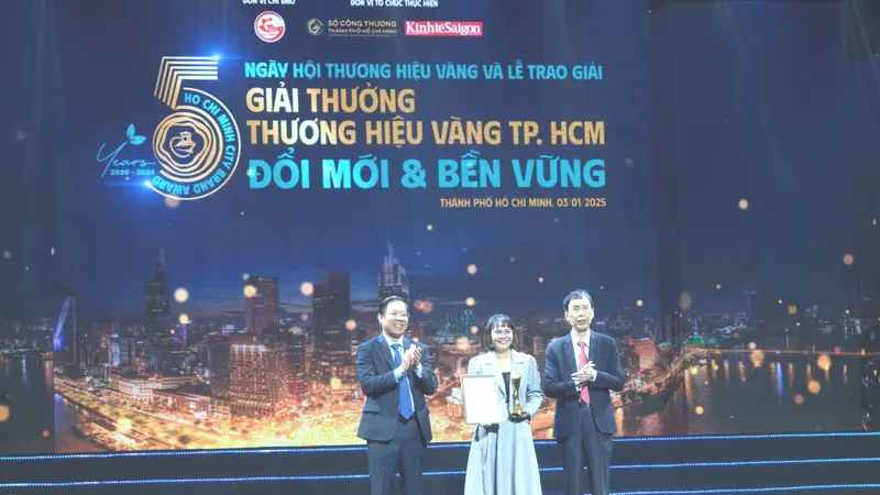 Biti's nhận giải thưởng Thương hiệu Vàng TPHCM 2024