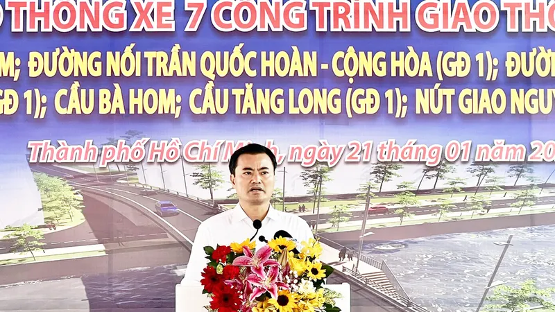 TPHCM thông xe cầu Tân Kỳ Tân Quý 