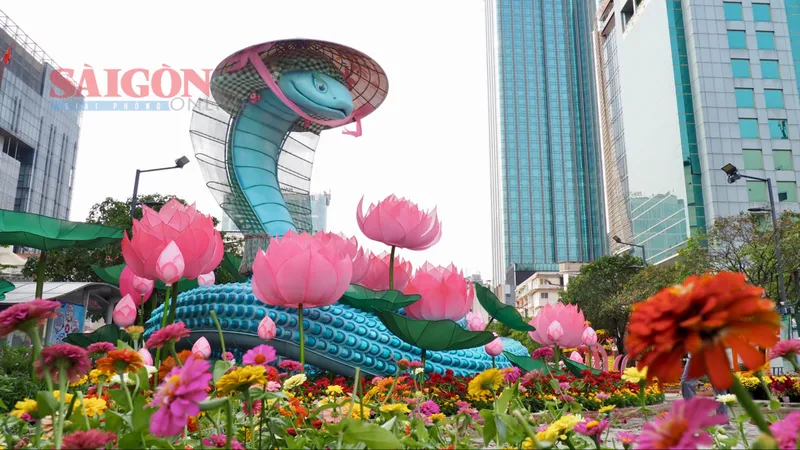 Đường hoa Nguyễn Huệ Tết Ất Tỵ 2025: Điểm đến rực rỡ của mùa xuân