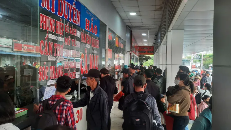 Các bến xe đạt đỉnh điểm phục vụ hành khách 