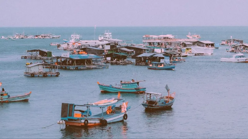 Cuộc thi ảnh nghệ thuật cấp quốc gia “Tổ quốc bên bờ sóng” lần III