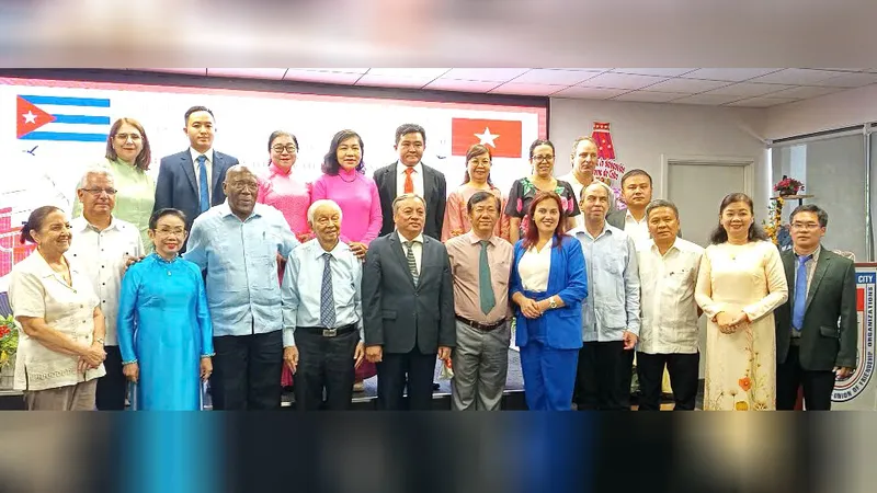 Phó Chủ tịch nước Cộng hòa Cuba thăm Liên hiệp các tổ chức hữu nghị TPHCM