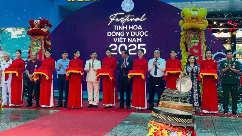 Tôn vinh nền y học cổ truyền, bảo tồn và phát triển các bài thuốc quý