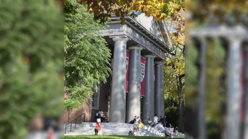 Đại học Harvard. Ảnh: HAVARD.EDU