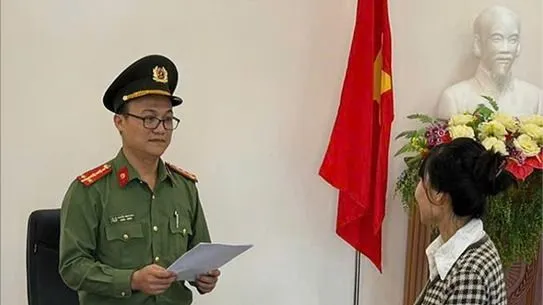 Quảng Nam khởi tố 3 đối tượng về tội vận chuyển trái phép tiền qua biên giới