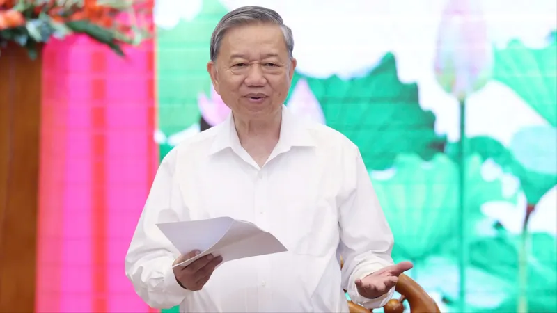 Tạo sức mạnh tổng hợp giữa tuyên truyền và vận động, giữa tư tưởng và hành động