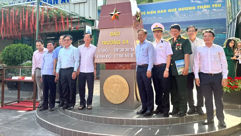 Đường sách TP Thủ Đức đạt doanh thu hơn 6,1 tỷ đồng trong 6 tháng đầu năm 2025