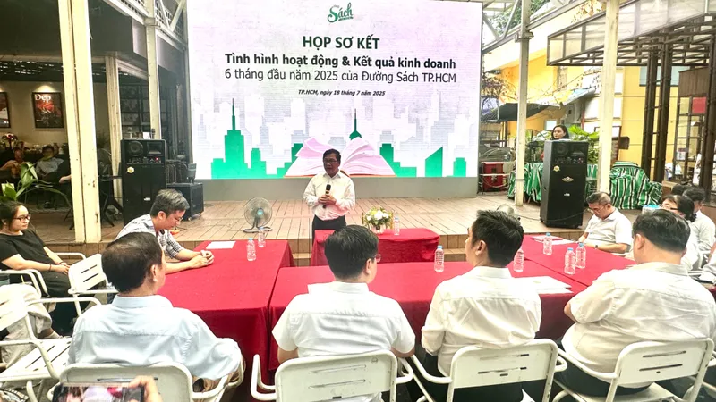 Cần chiến lược giữ chân độc giả để Đường sách TPHCM giữ được bản sắc vốn có