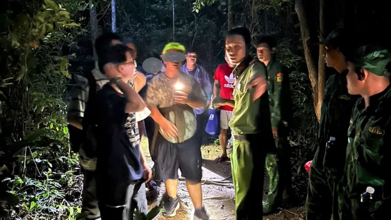 Tìm thấy 6 người bị lạc đường trên núi Minh Đạm