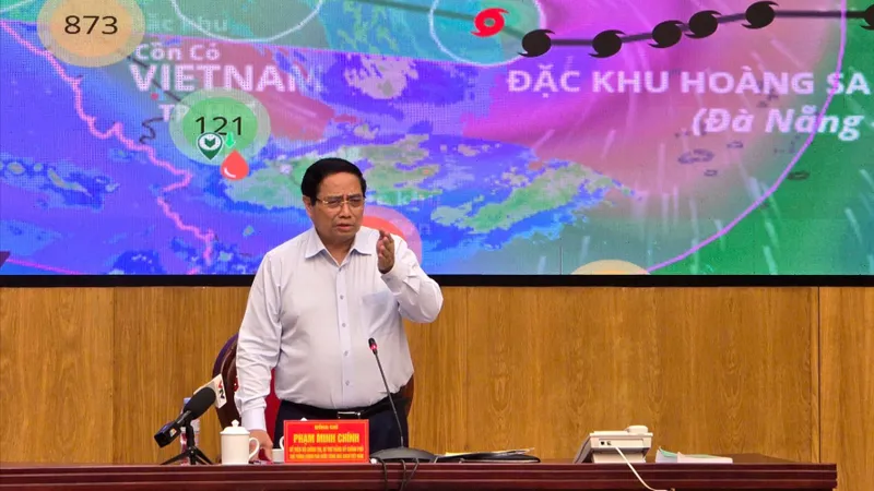 Thủ tướng Phạm Minh Chính vào Nghệ An, trực tiếp chỉ đạo công tác ứng phó bão số 5