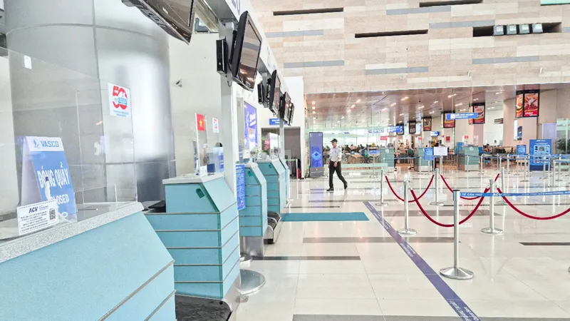 Từ địa giới hành chính đến quy hoạch bầu trời - Bài 1: Những sân bay… “lạc nhịp”
