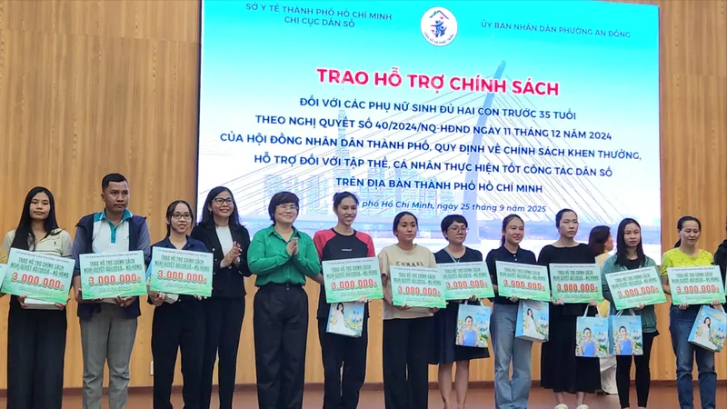 Hơn 17.000 phụ nữ TPHCM được nhận hỗ trợ vì sinh đủ 2 con trước 35 tuổi