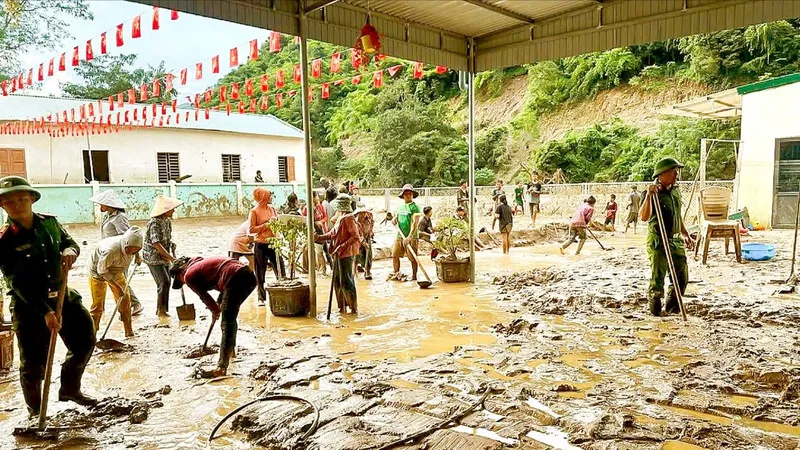 Đường đến trường vẫn chưa thông