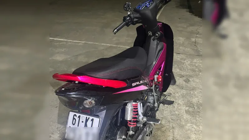 Thanh niên “bốc đầu xe” quay clip và chủ xe bị phạt 12 triệu đồng