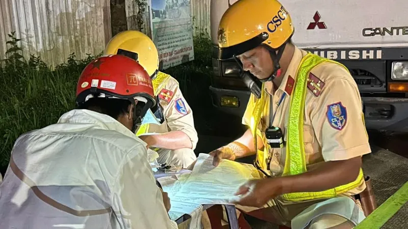 TPHCM: 4 ngày, xử lý hơn 1.800 trường hợp vi phạm nồng độ cồn