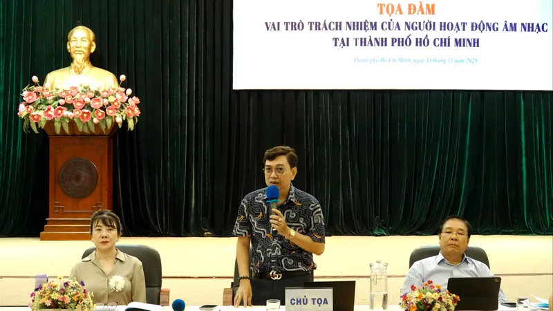 Chủ tịch Hội Âm nhạc TPHCM, Thạc sĩ - nhạc sĩ Nguyễn Quang Vinh mong muốn những người đang hoạt động âm nhạc cần quan tâm và lan tỏa mạnh mẽ hơn những thông điệp tốt đẹp đến với cộng đồng. Ảnh: THÚY BÌNH 