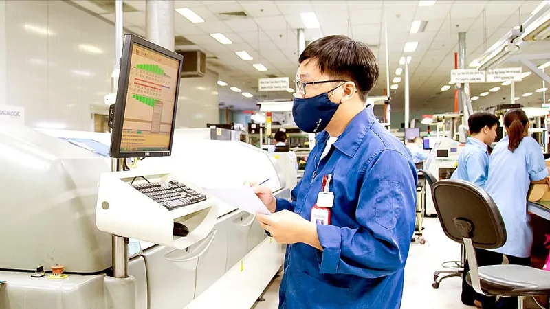 Hình thành nền kinh tế tri thức, xã hội sáng tạo và chính phủ số hiện đại