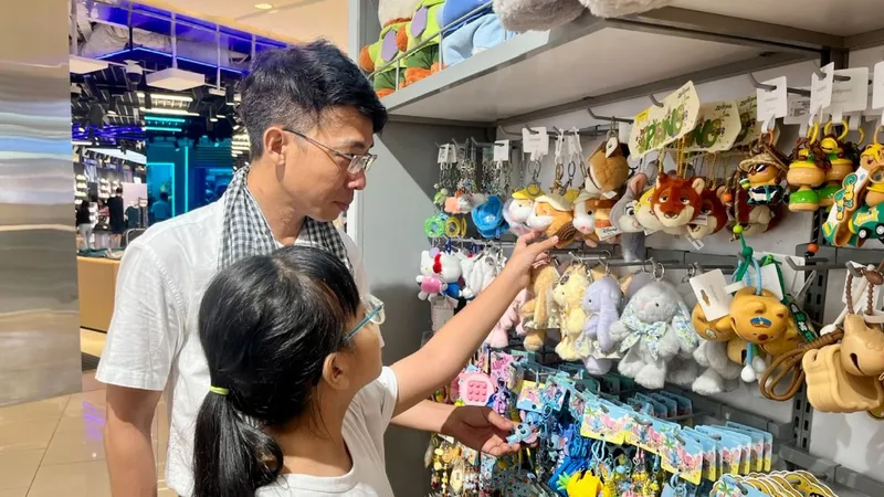 Vượt qua áp lực chi tiêu cuối năm