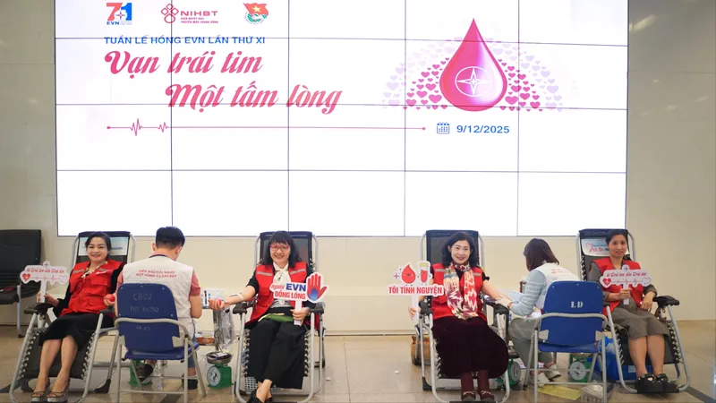 EVN tổ chức Tuần lễ hồng lần thứ XI