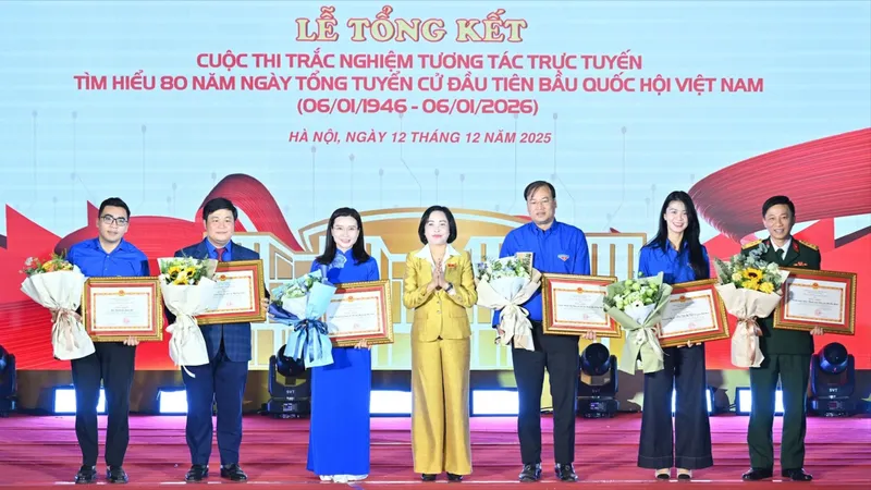 Trao giải cuộc thi tìm hiểu 80 năm Ngày Tổng tuyển cử đầu tiên bầu Quốc hội Việt Nam