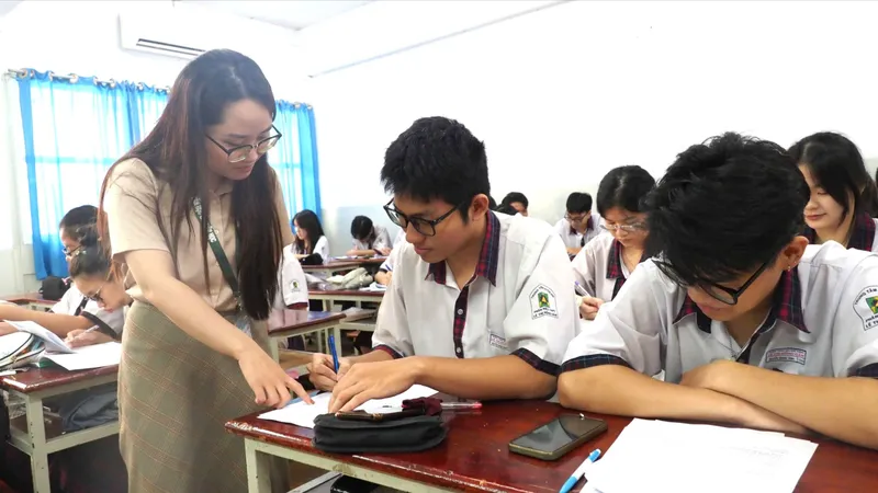 Tìm giải pháp giảm bạo lực học đường và áp lực học tập