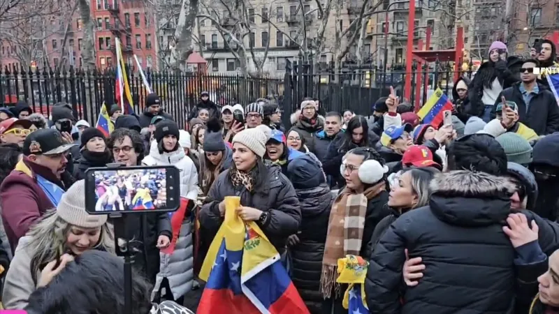 Tổng thống Venezuela tuyên bố vô tội